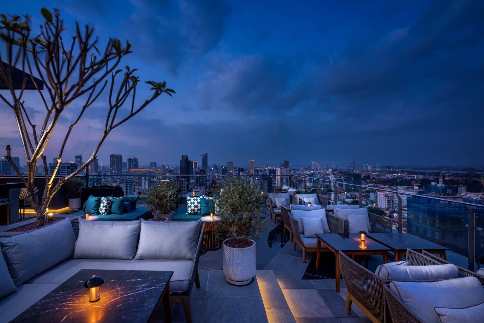 HIghGround SkyBar